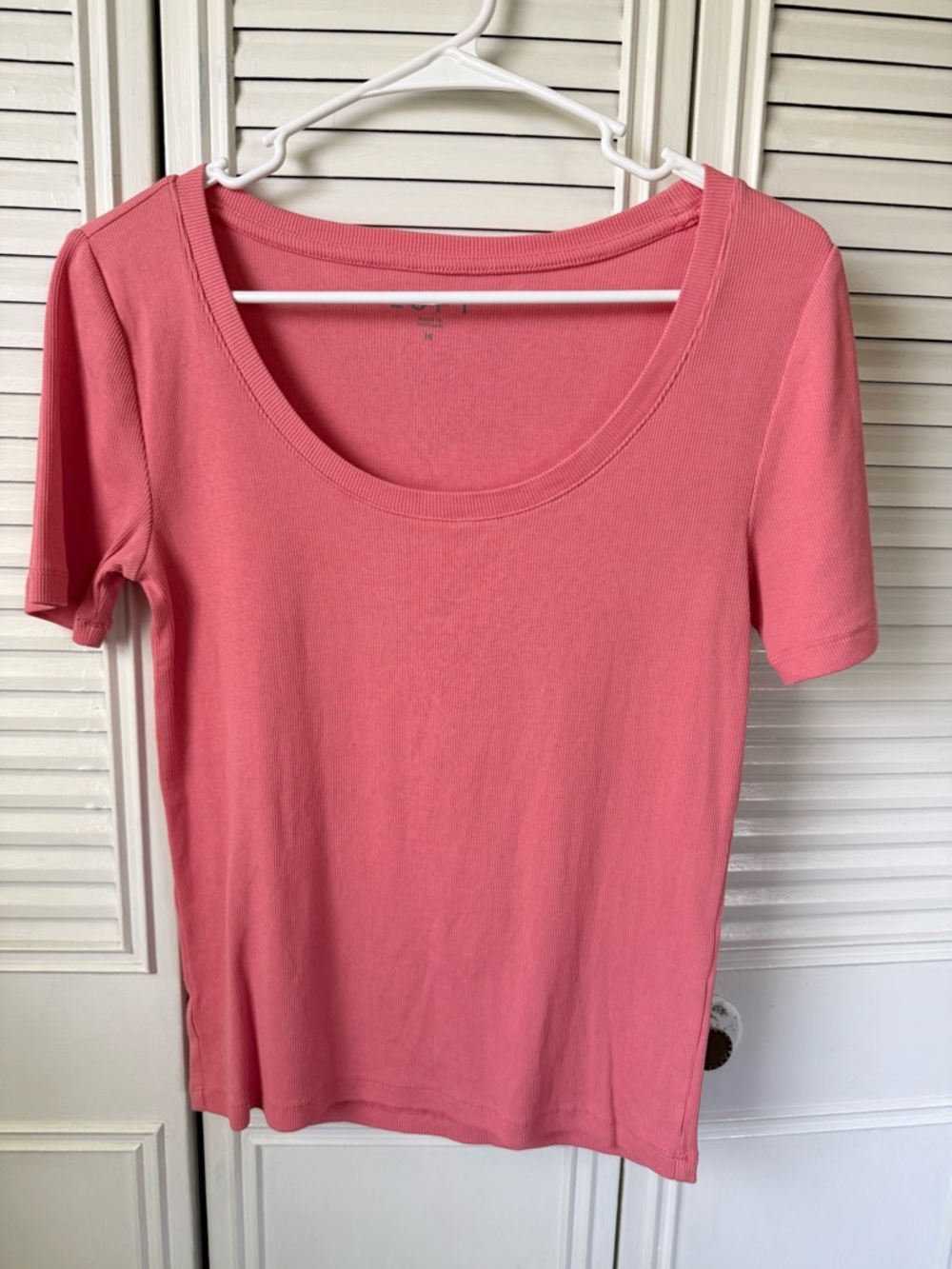 LOFT Coral Scoop-Neck Short Sleeve Top